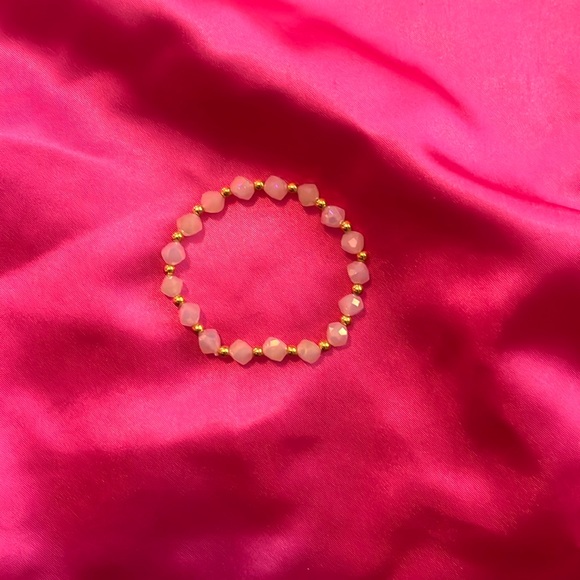 Doted Gold Diamond Beaded Bracelet ⭐️💍 - Picture 2 of 3